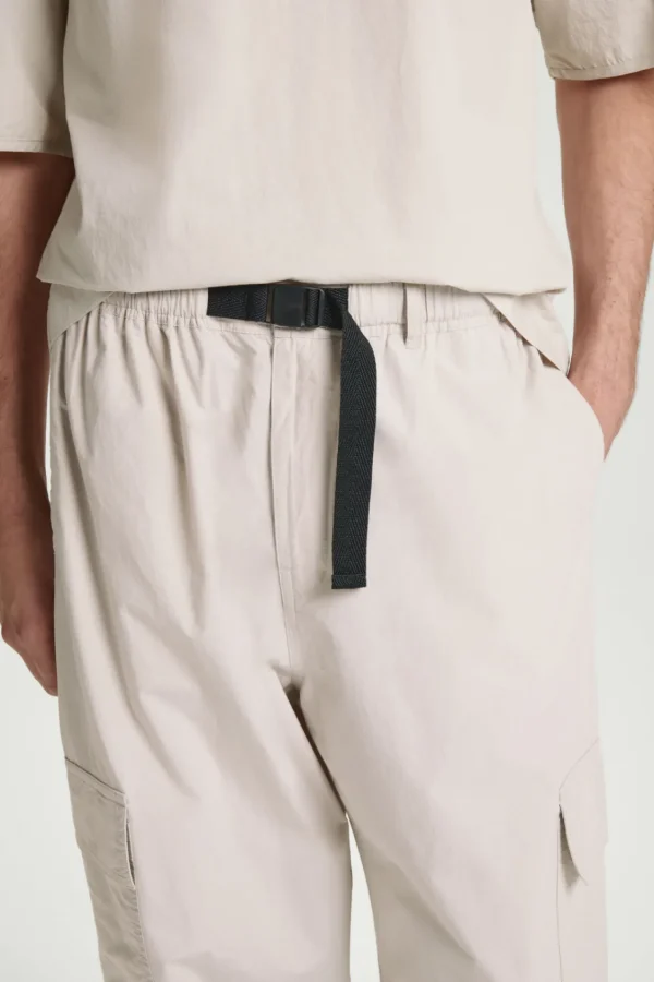 COS BELTED TECHNICAL COTTON CARGO PANTS STONE Hot