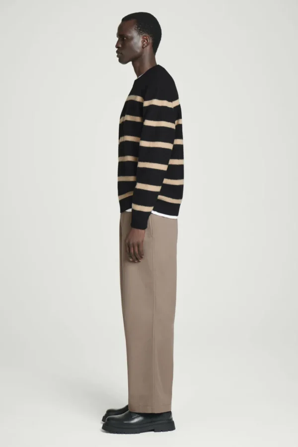 COS BOILED-WOOL CREW-NECK SWEATER BLACK / BEIGE / STRIPED Fashion