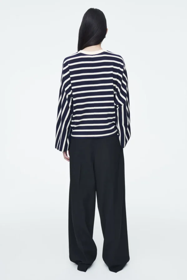 COS BOXY LONG-SLEEVED T-SHIRT NAVY / OFF-WHITE / STRIPED Cheap