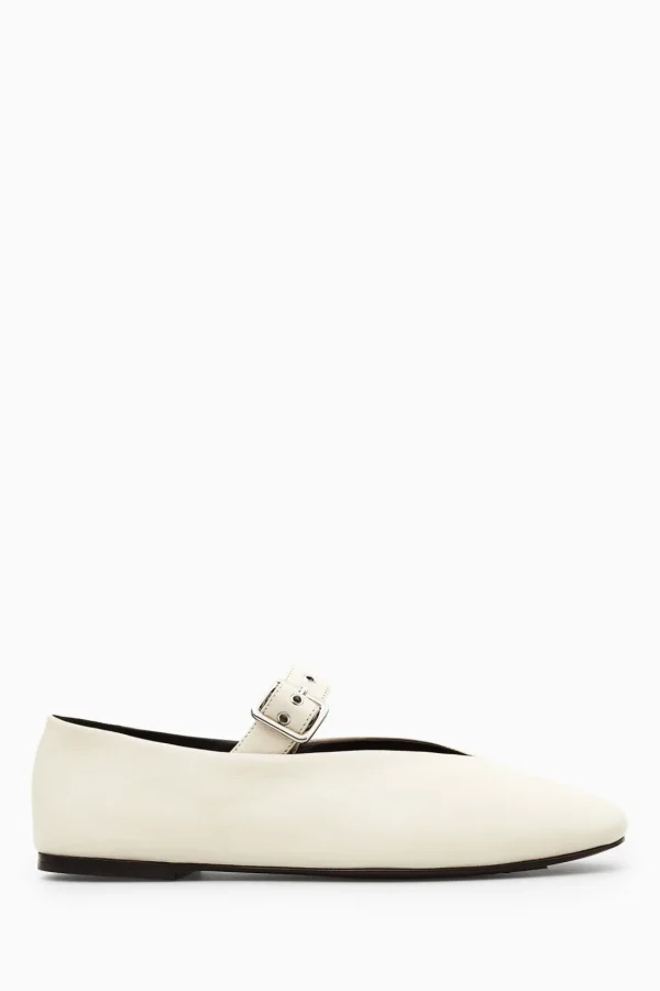 COS BUCKLED BALLET FLATS IVORY Store