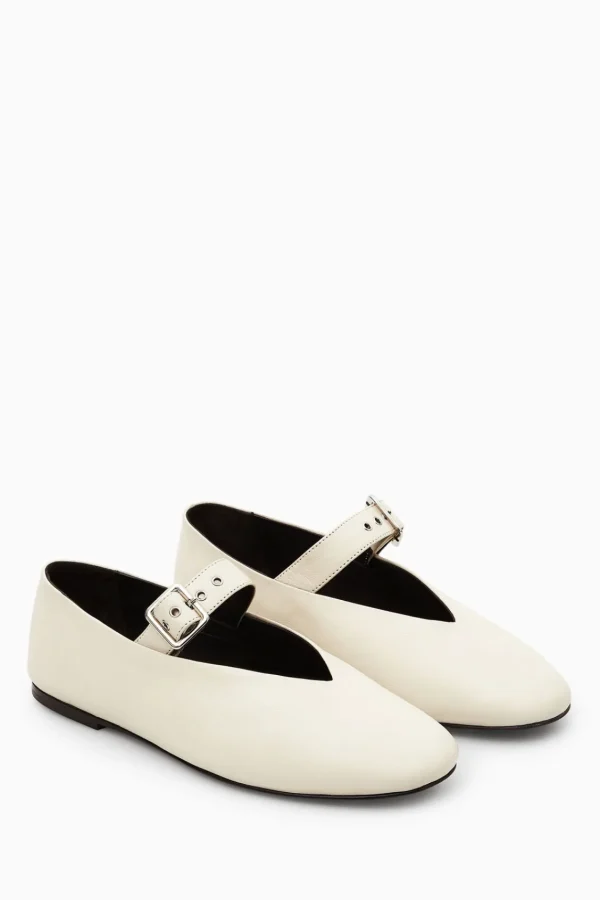 COS BUCKLED BALLET FLATS IVORY Store