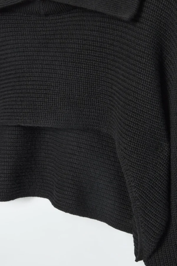 COS COLLARED CROPPED KNITTED SWEATER BLACK Store