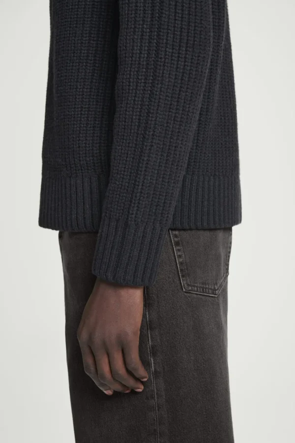 COS FUNNEL-NECK KNITTED WOOL JACKET NAVY Store