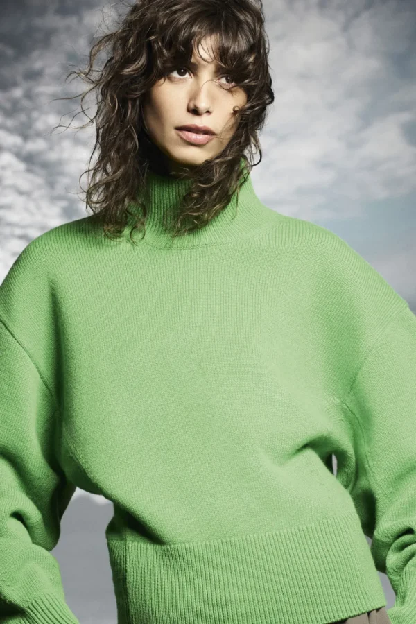 COS FUNNEL-NECK WAISTED WOOL SWEATER GREEN Shop