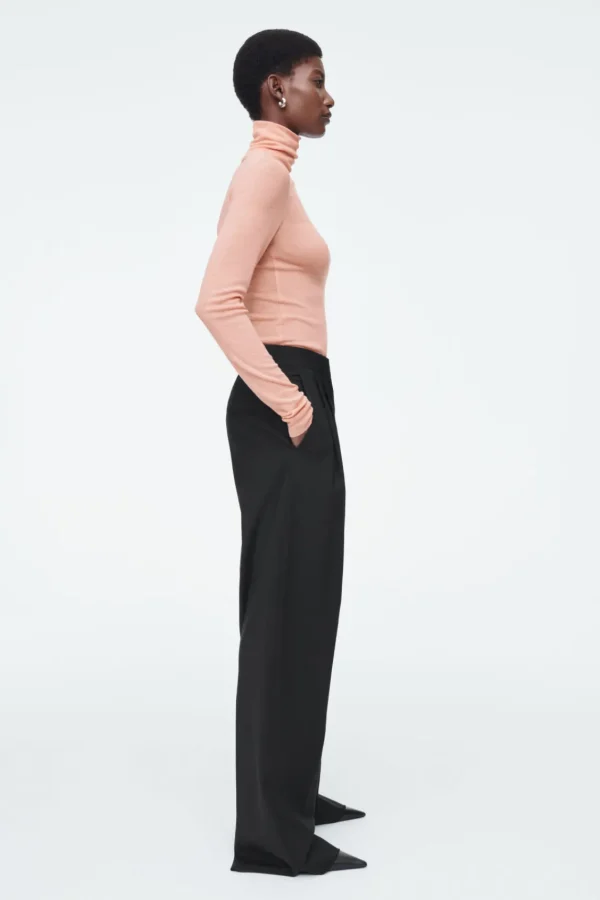 COS MERINO WOOL TURTLENECK TOP APRICOT Shop