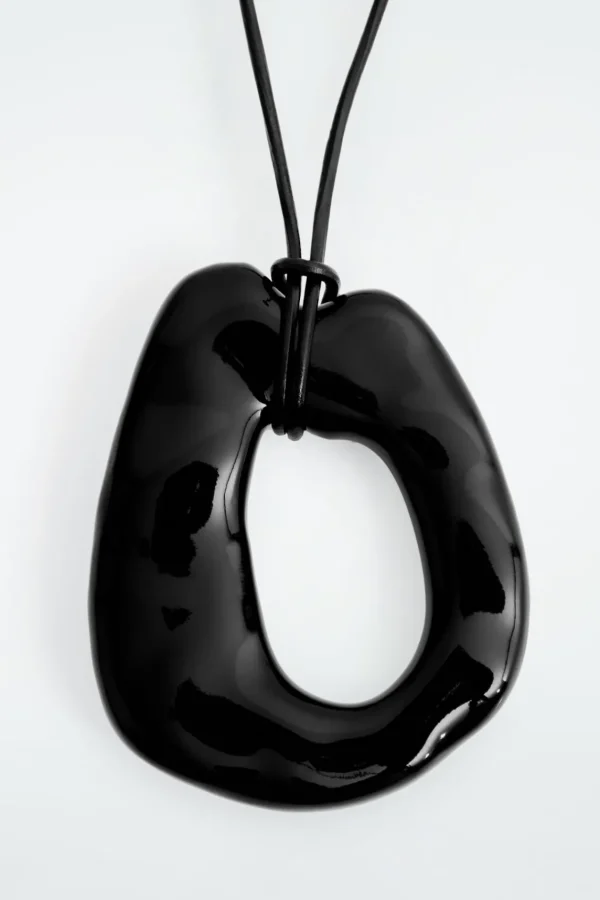 COS MOLTEN PENDANT NECKLACE BLACK Best Sale