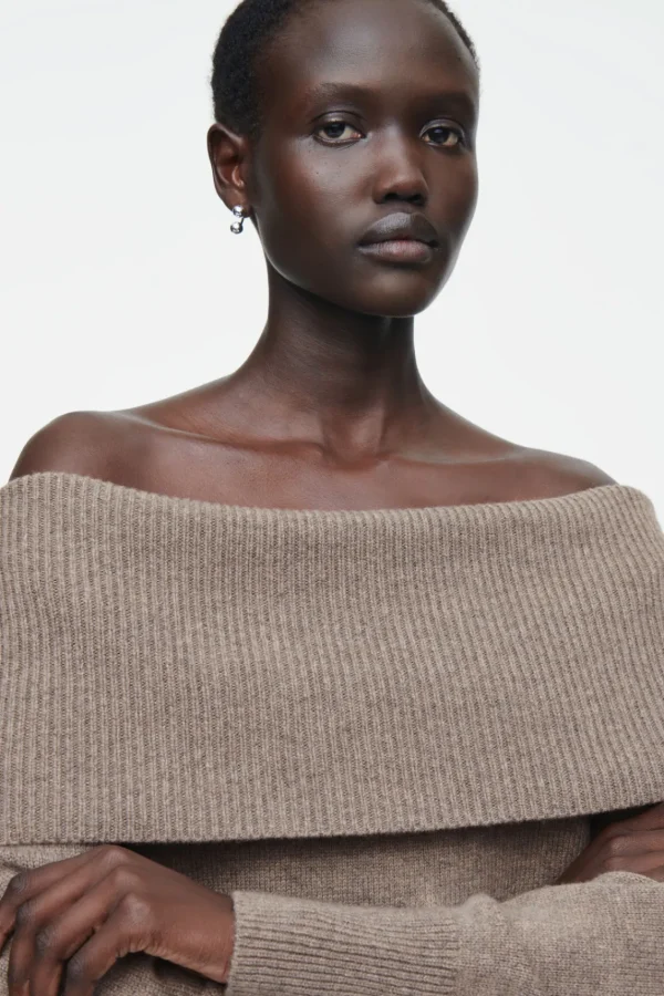 COS OFF-THE-SHOULDER MERINO WOOL SWEATER MOLE Flash Sale