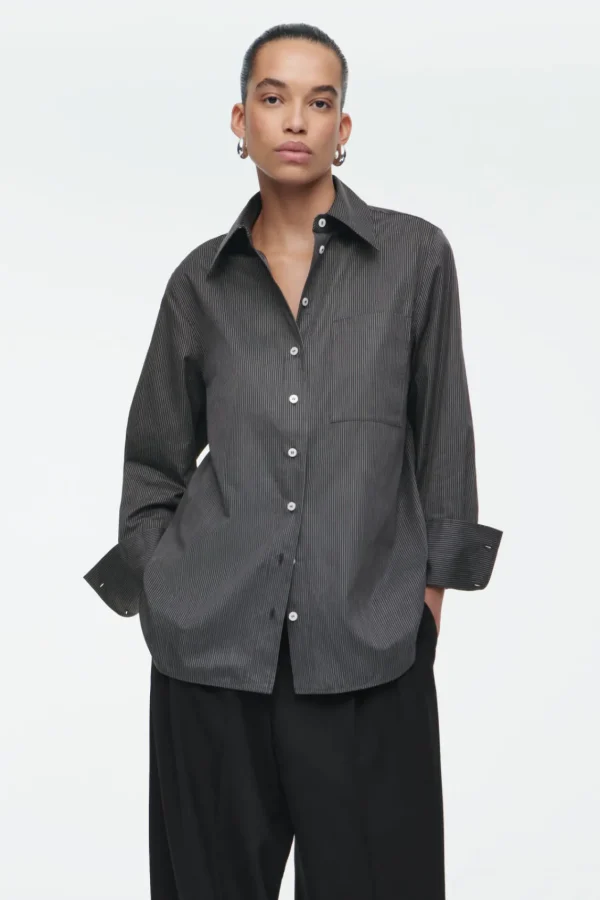 COS OVERSIZED TAILORED SHIRT BLACK / PINSTRIPED Clearance