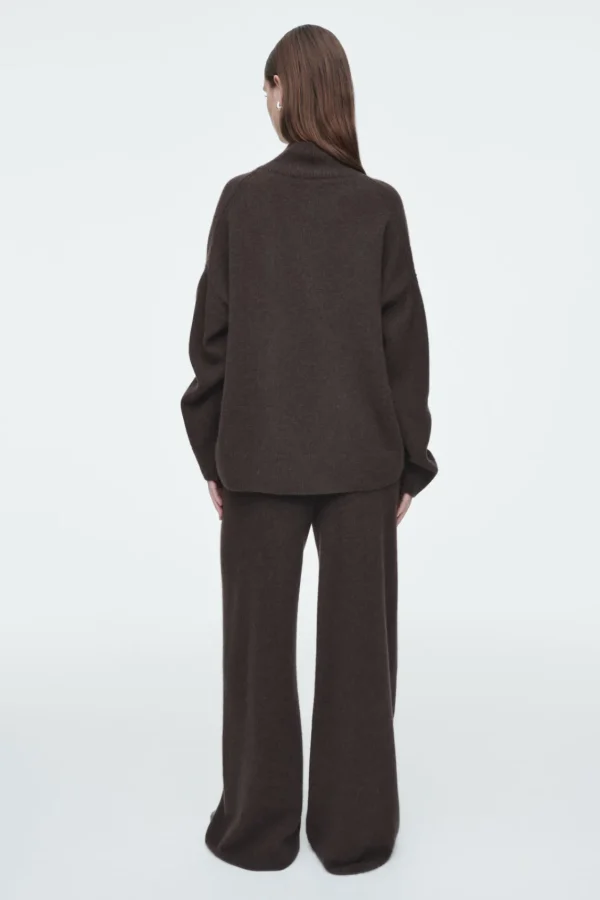 COS PURE CASHMERE TURTLENECK SWEATER DARK BROWN Outlet