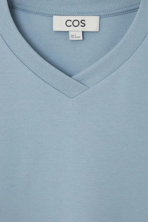 COS REGULAR BOXY V-NECK T-SHIRT LIGHT BLUE Clearance