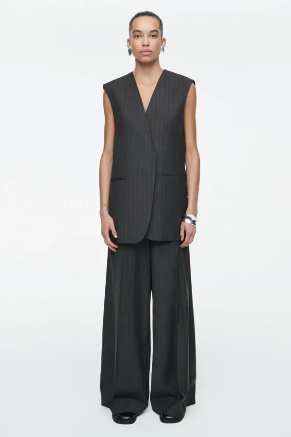 COS REGULAR PINSTRIPED WOOL WIDE-LEG PANTS DARK GRAY / PINSTRIPED Shop