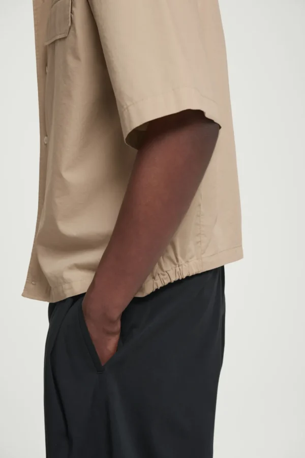 COS RELAXED FLAP-POCKET UTILITY SHIRT BEIGE Flash Sale