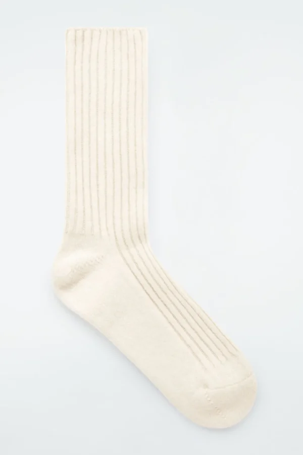 COS RIBBED CASHMERE SOCKS IVORY Best Sale