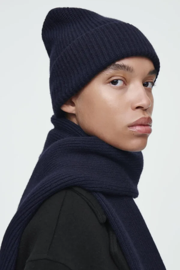 COS RIBBED WOOL AND CASHMERE BEANIE NAVY Best Sale