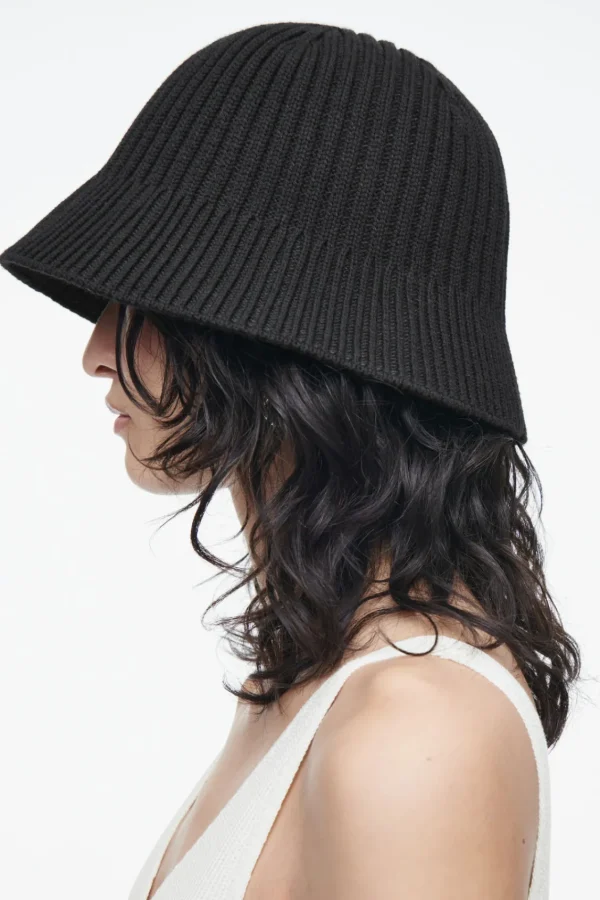 COS RIBBED-KNIT BUCKET HAT BLACK Outlet