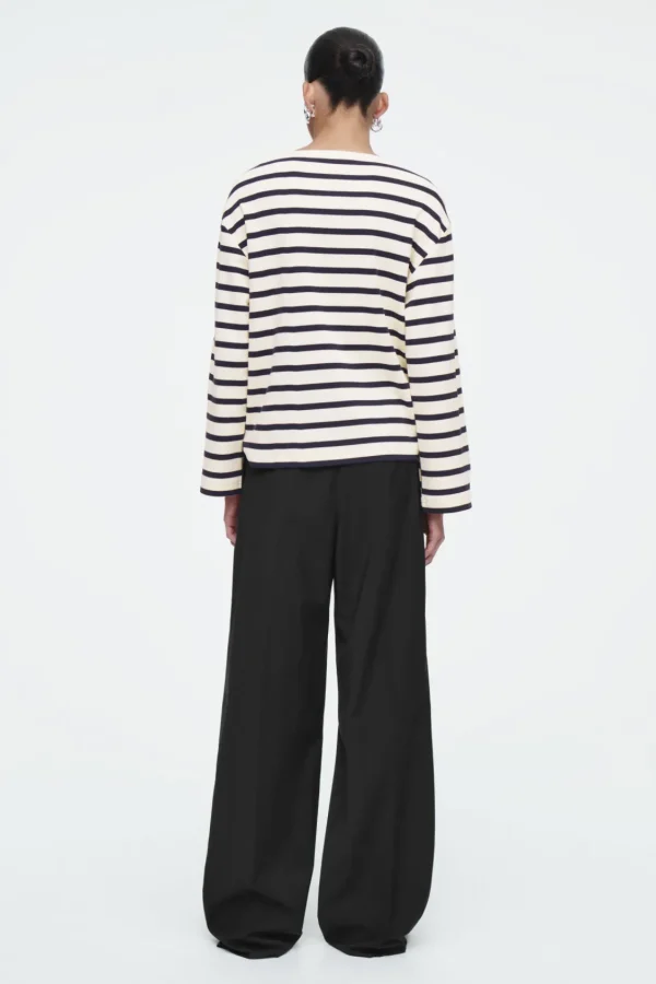 COS STRIPED BOAT-NECK TOP NAVY / STRIPED Best